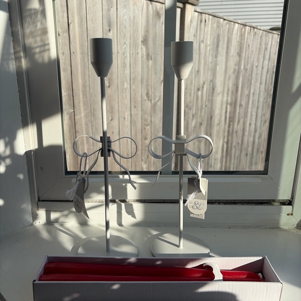 Set of White Candle Holders with Bow Accent